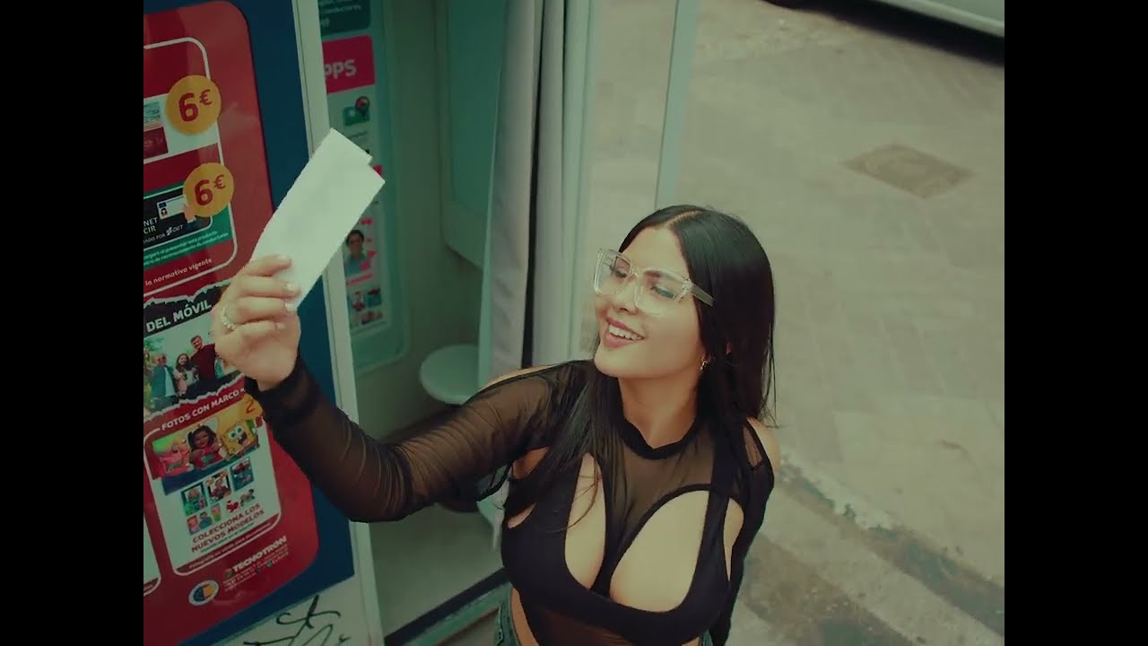 Valeska - FANTASMA (Official Video)