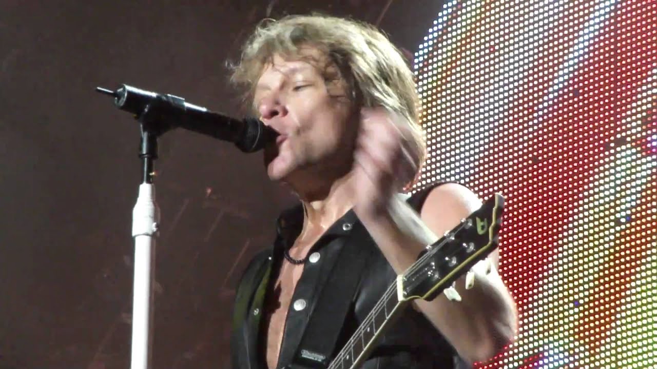 Bon Jovi - Start Me Up (Rolling Stones Cover) Sydney Football Stadium 17.12.10 HD