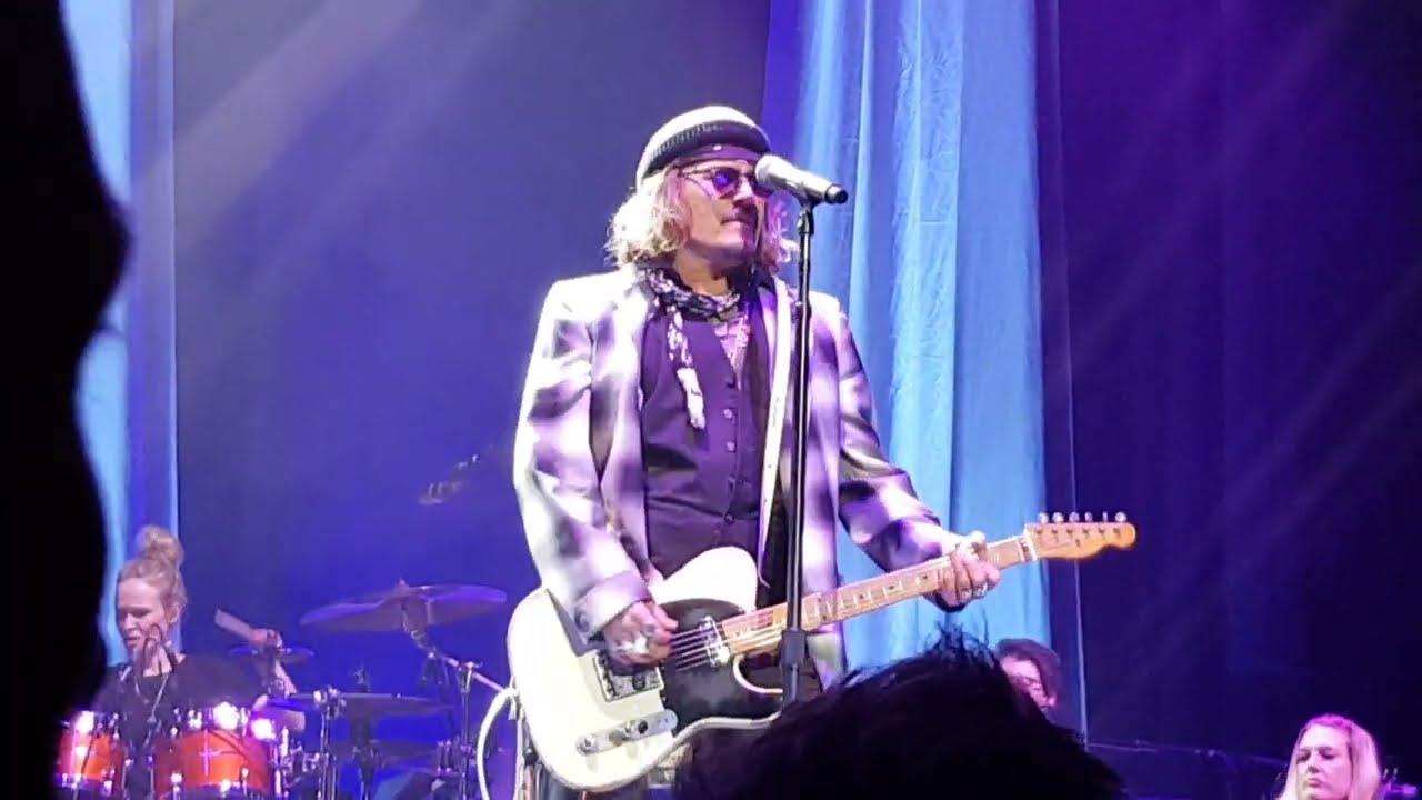 Jeff Beck and Johnny Depp - Isolation - Live Manchester 2022