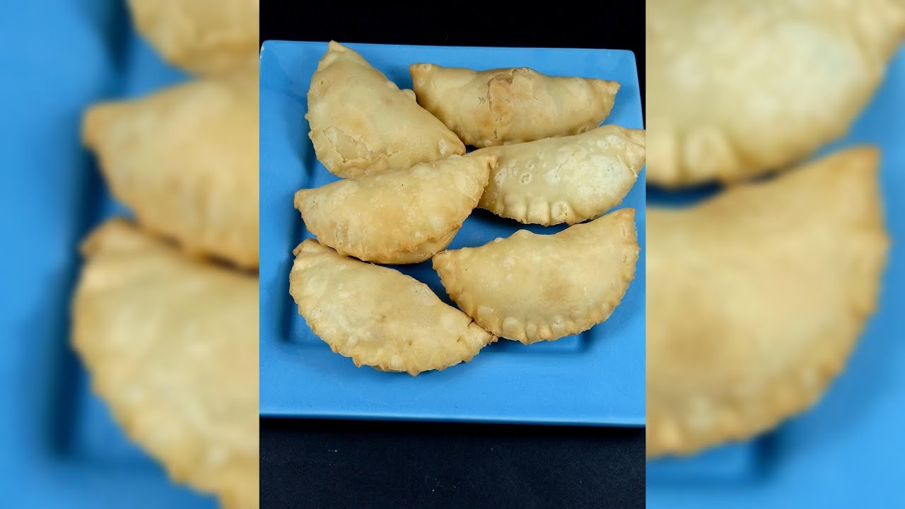 Como hacer deliciosas Empanaditas de Queso, Tocineta y Pasas para las Fiestas
