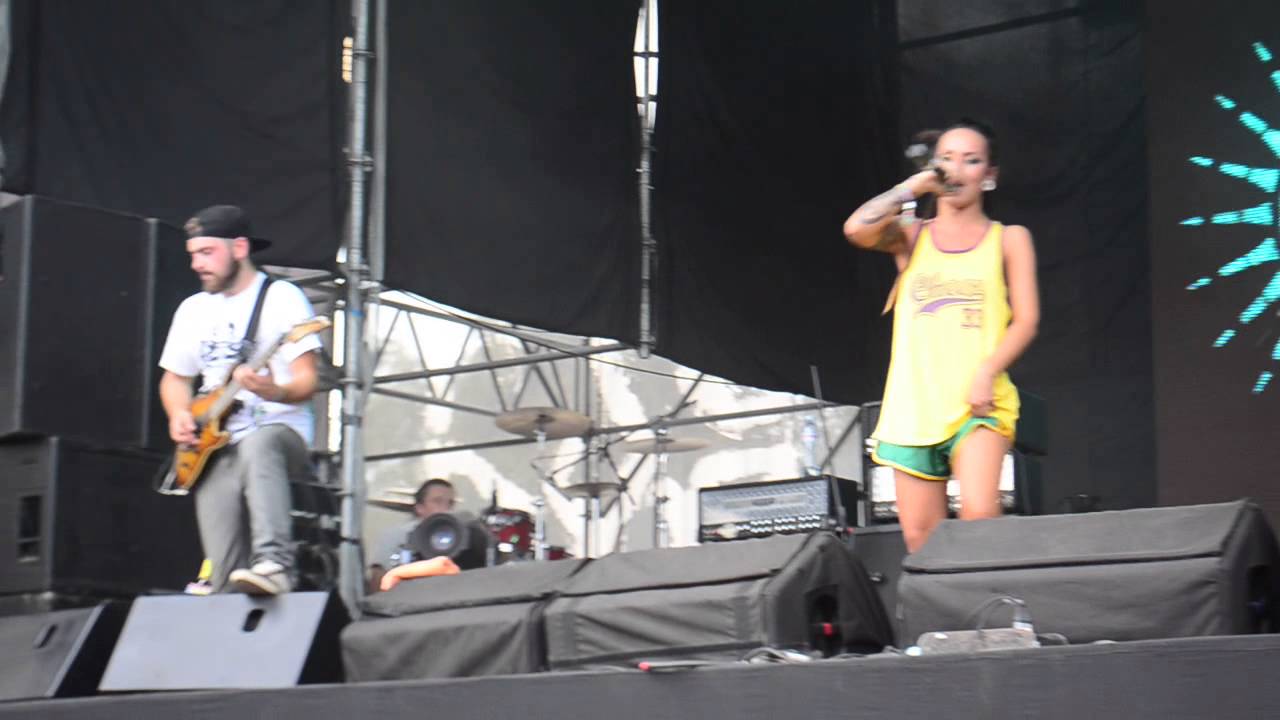 Jinjer – A Plus Or A Minus Zaxidfest 2015