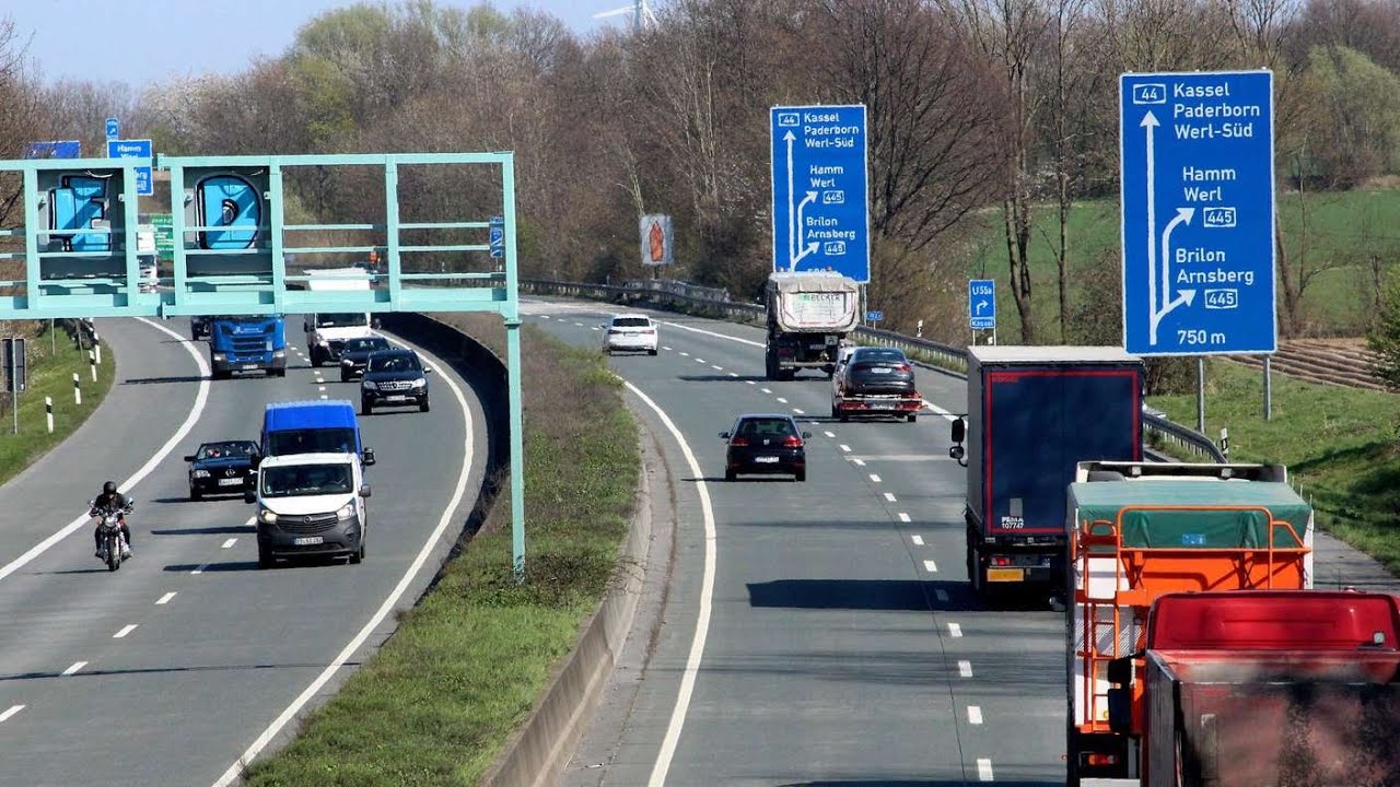 4k Relaxed Driving on the Autobahn A3 in Germany from Essen to Dusseldorf