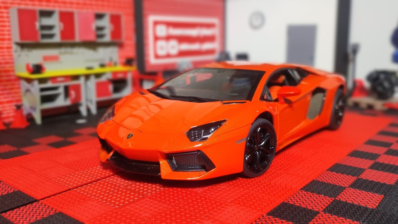 Lamborghini Aventador LP700-4 от RASTAR в масштабе 1:18 обзор модели автомобиля