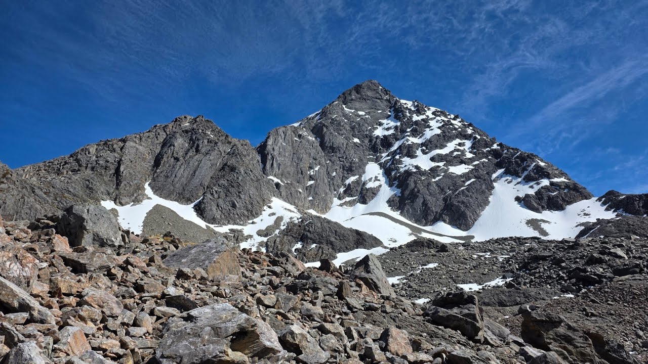 Te Araroa 2023km to 2031km Waiau Pass Track Upper Travers Hut to West Sabine Hut
