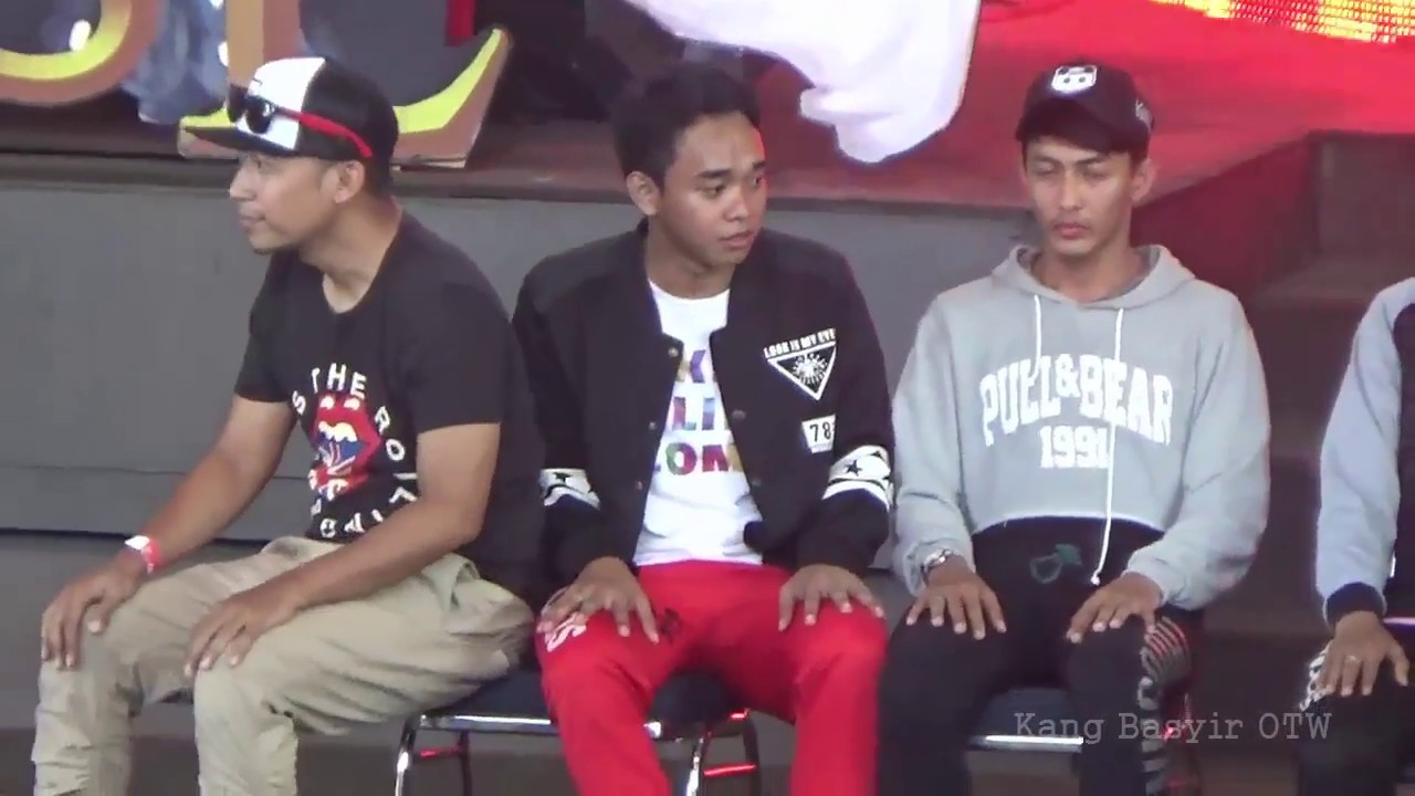 Deni Cagur Lucu Saat di Hipnotis di MAGIC HOUSE DUFAN
