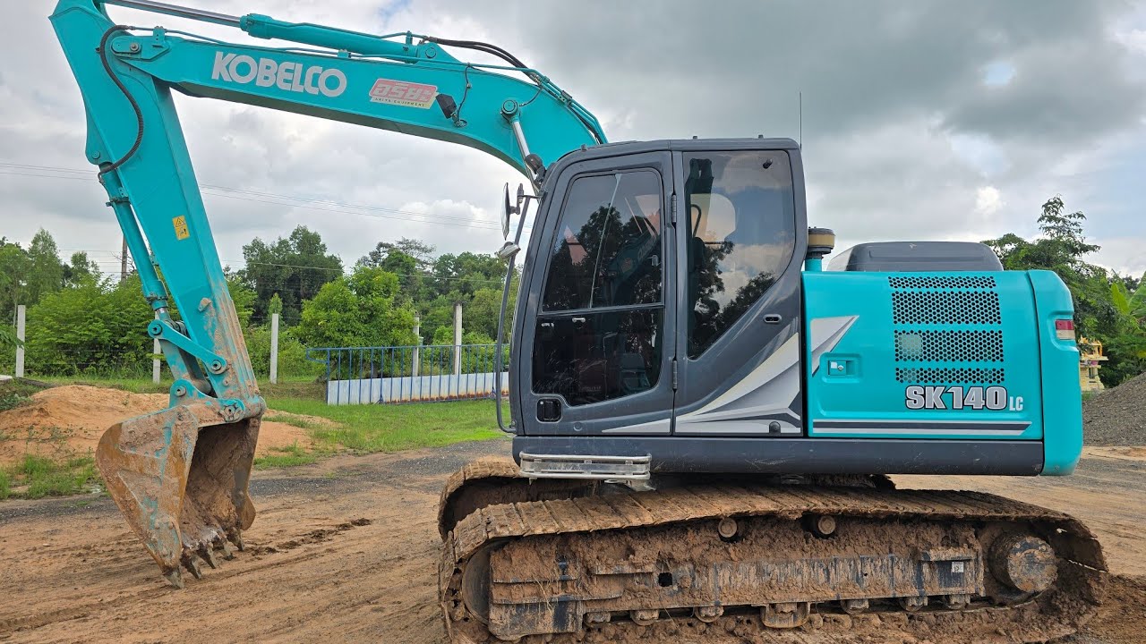 KOBELCO SK140Lc-11ราคา 1,870,000 ต่อรองมา  ดูราอีสาน 0625870434 เก่ง