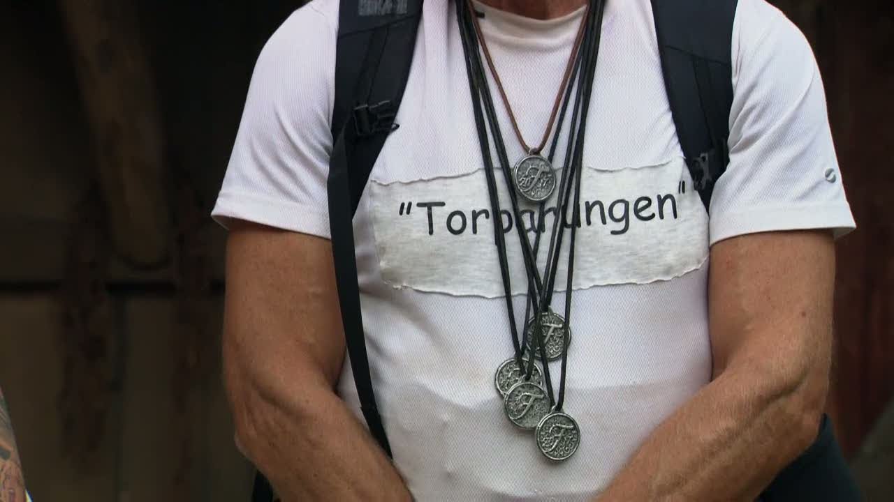 Carl-Johan von Rosén går direkt till semifinal - Farmen (TV4)