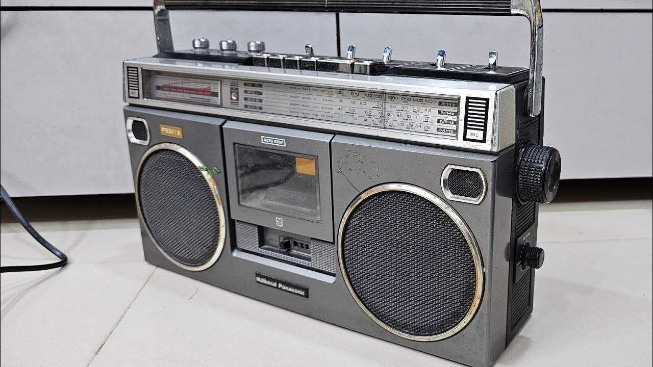 #National Panasonic RX 5090T 4-band stereo cassette recorder [ 90233 21435 ] sold out