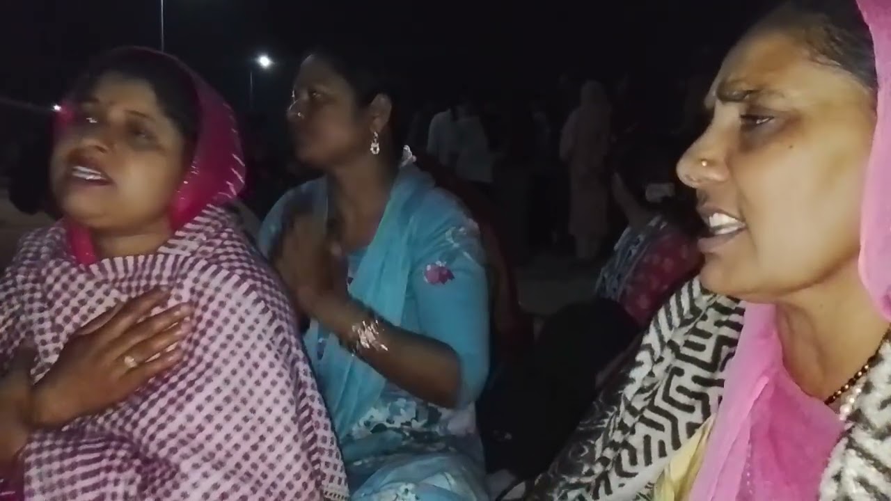 कृष्ण का भजन, वृंदावन, प्रेमानंद महाराज जी के दर्शन करते हुए गया हुआ है 😍❤️❤️🥰🥰🌹💕💕💕।