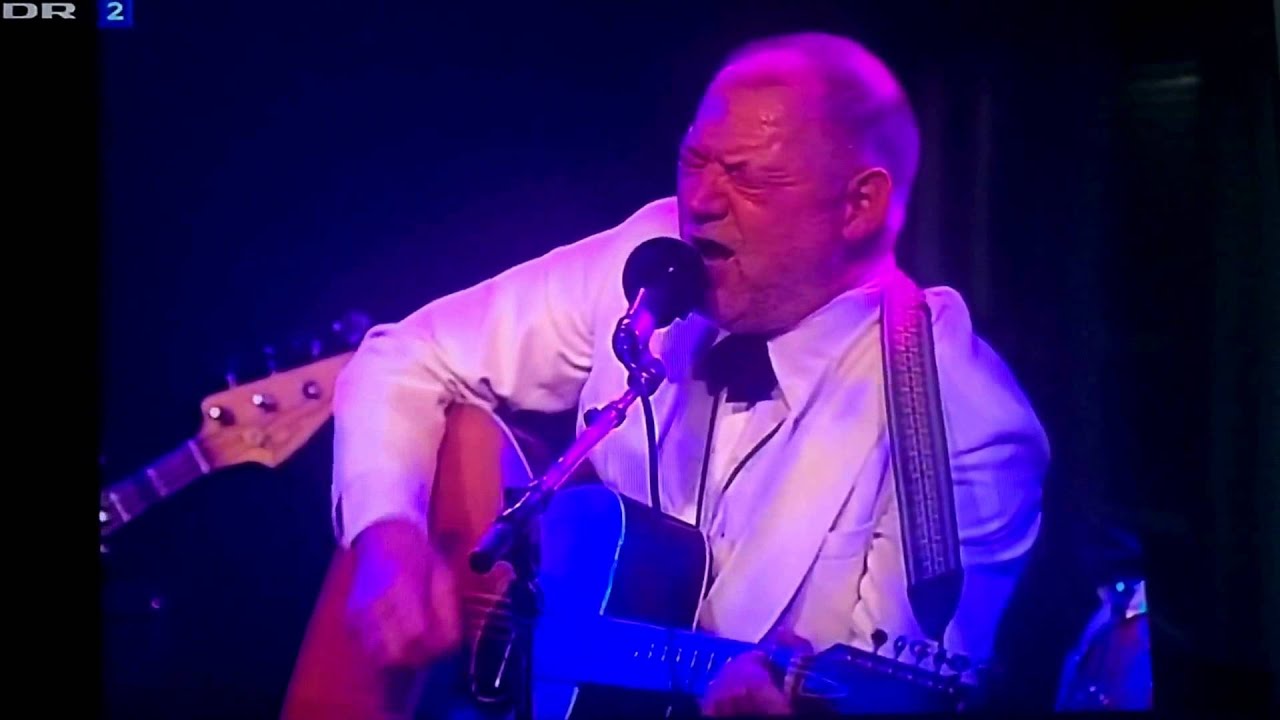 Røde Mor: Lil' Johnny's mund.