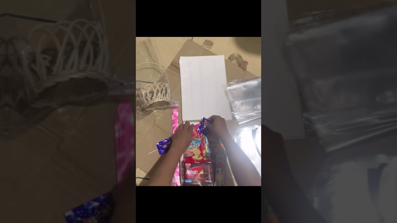 Snack box souvenir buat lebaran atw buat bingkisan ulatah anak anak nihh ... harga terjangkau🌹