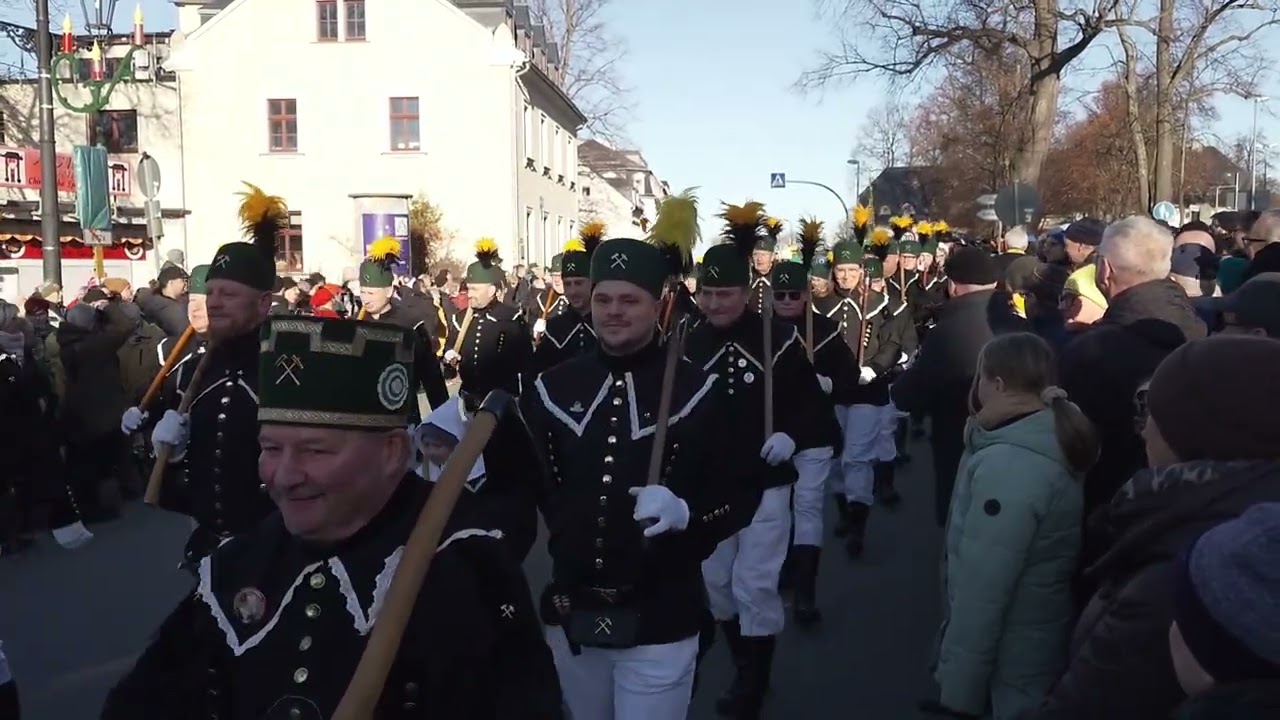 Große Abschlussbergparade Annaberg-Buchholz vom 21.12.2025 mir 1190 Teilnehmenden