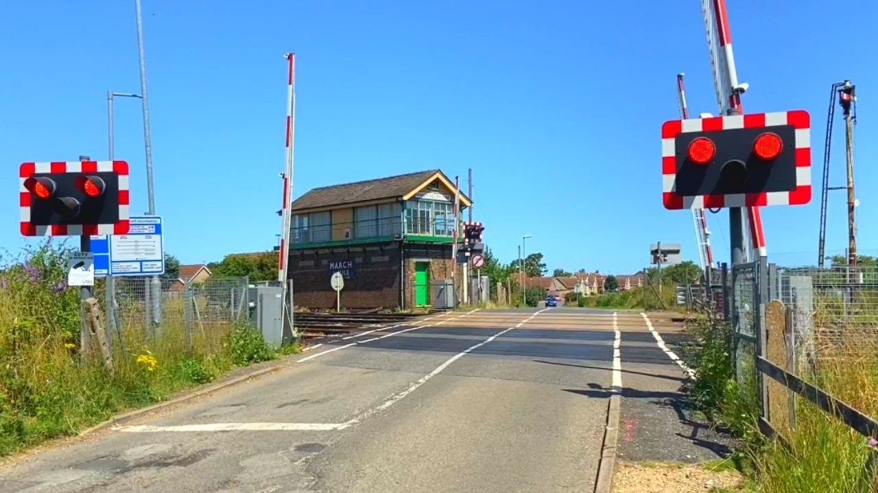 March Creek Road Level Crossing, Cambridgeshire