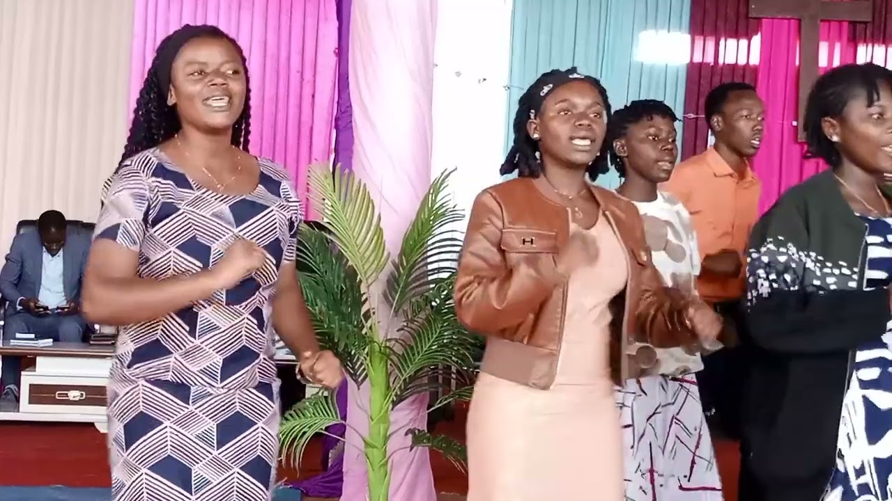 Utapenda HUIMA CHOIR kutoka chuo kikuu SAUT Mwanza walivyoimba FPCT Buhongwa.