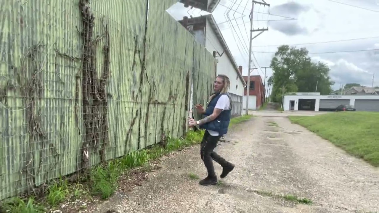 SGE Saucyy - ICLU (I Cant Let Up) prod. HardKnock
