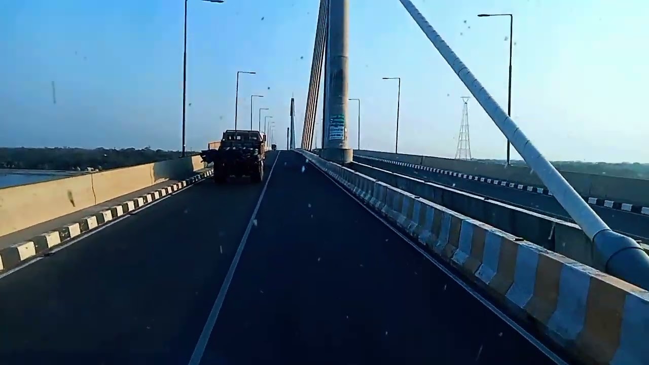 ঢাকা থেকে বরিশাল আসার পথে ভিডিও করা
