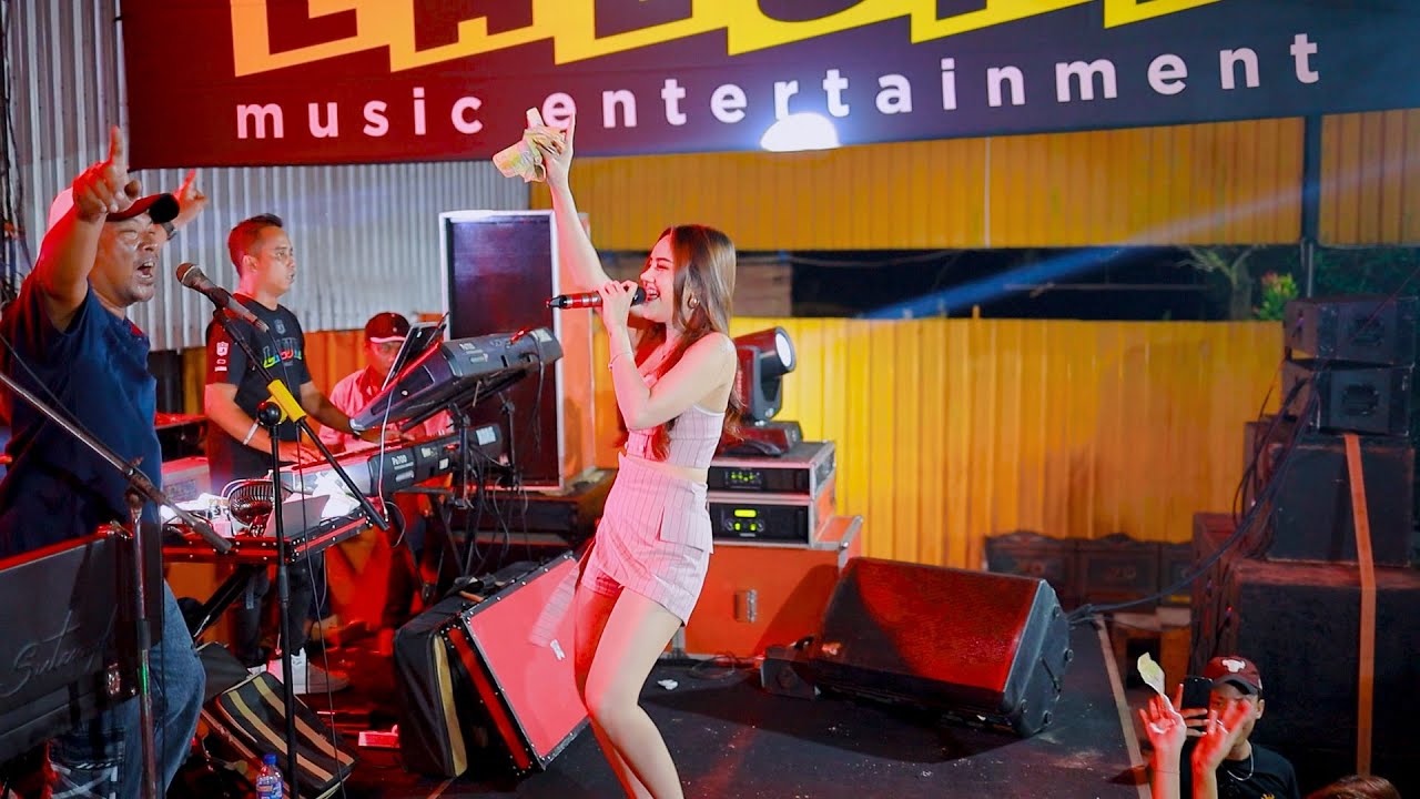 LALUNA MUSIC - JANGAN TUNGGU LAMA LAMA - SISKA AMANDA - HAPPY ANNIVERSARY NEW FAMILY CAFE