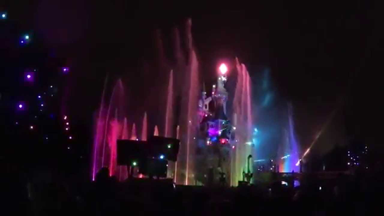 Disneyland Paris - Disney Dreams! Christmas 2014 - part one