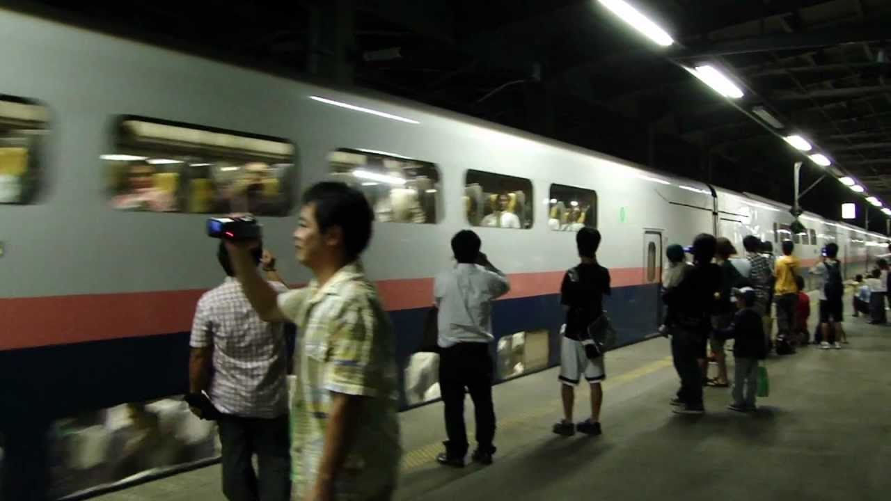 E1系M4編成　Maxとき３４３号　長岡駅発車　警笛吹鳴