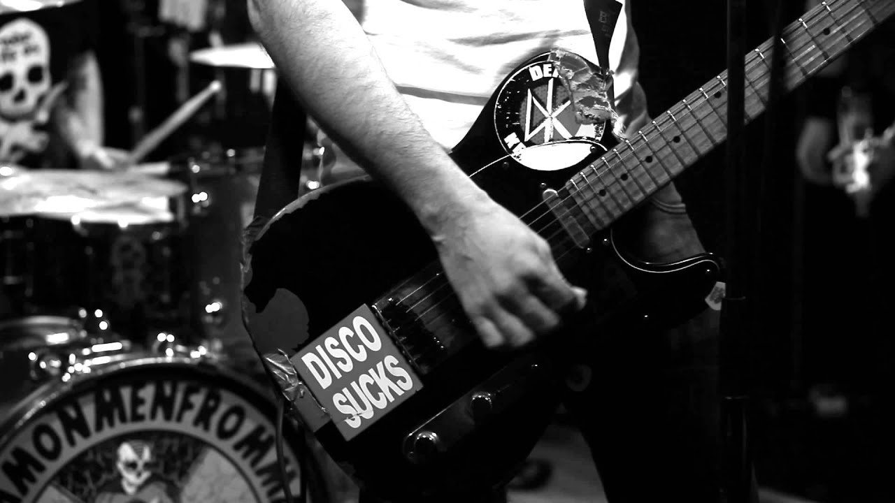 Uncommonmenfrommars "Sk8boarding hurts more when you're over 30" Not So Official Music Video
