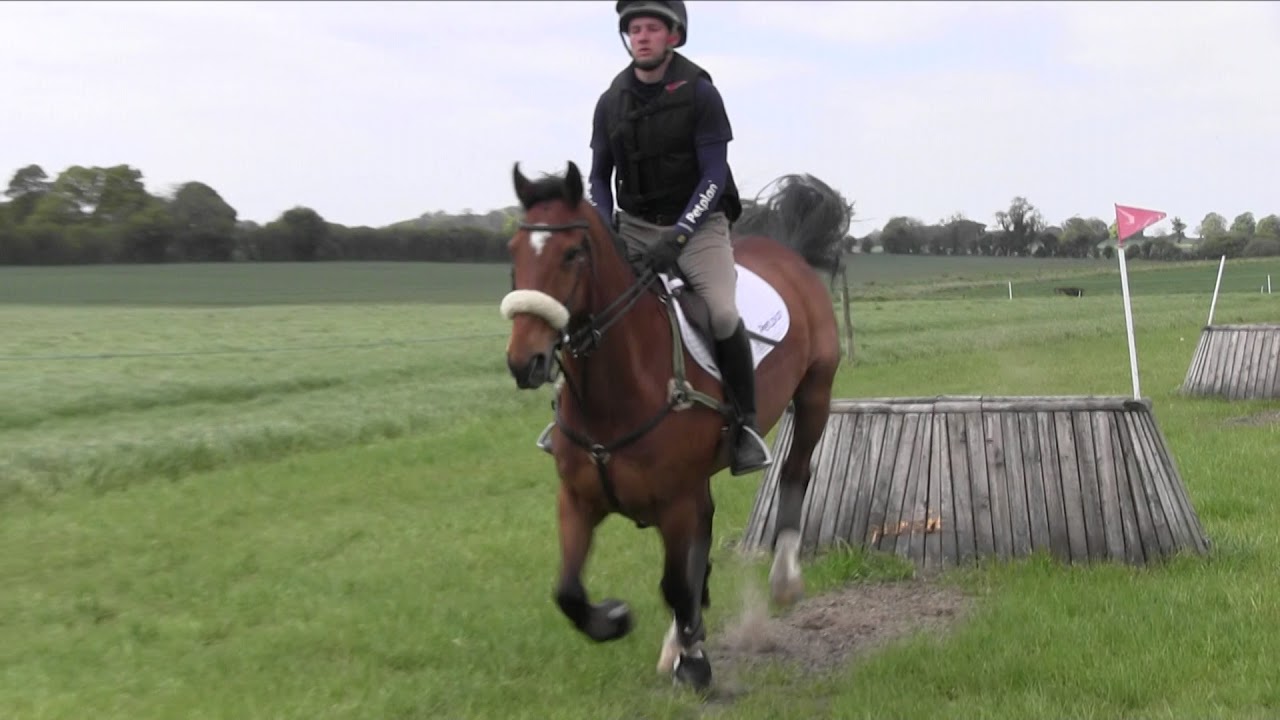 How to ride cross-country combinations with Lucinda Green