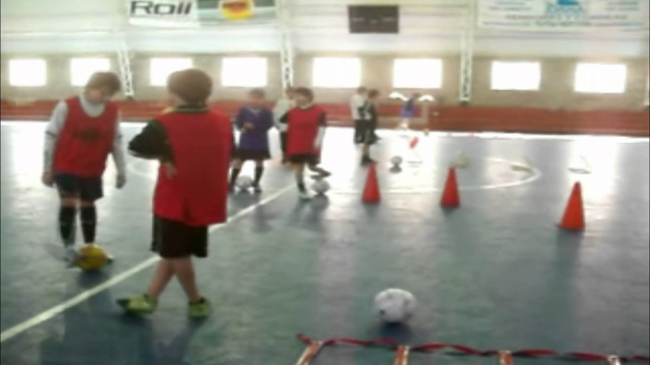 Pivot y Descarga entrenamiento 11 y 12 años