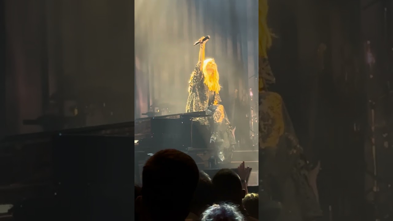 Lara Fabian - Pas sans toi. Bordeaux. 14/10-2025.