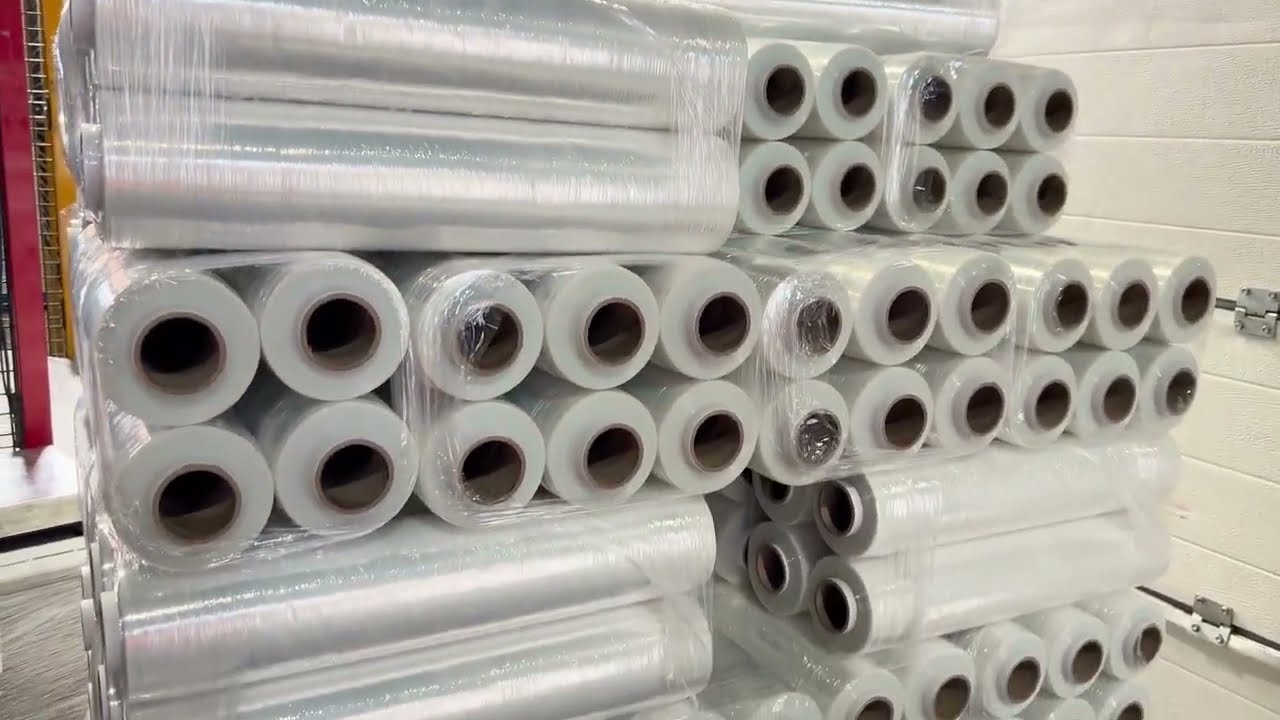 Jak wygląda produkcja folii stretch? Zaglądamy do hali produkcyjnej CAST!