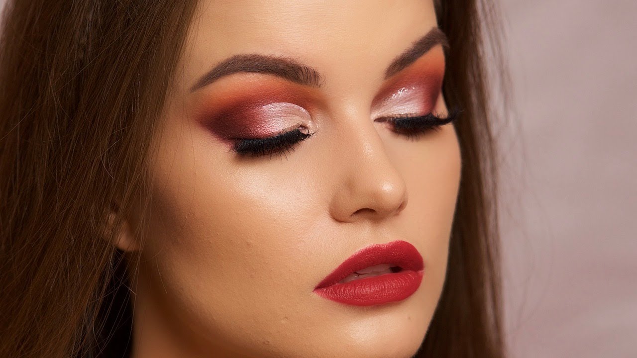 Christmas Makeup Tutorial ft. JACLYN HILL x MORPHE Palette | HelenVarik