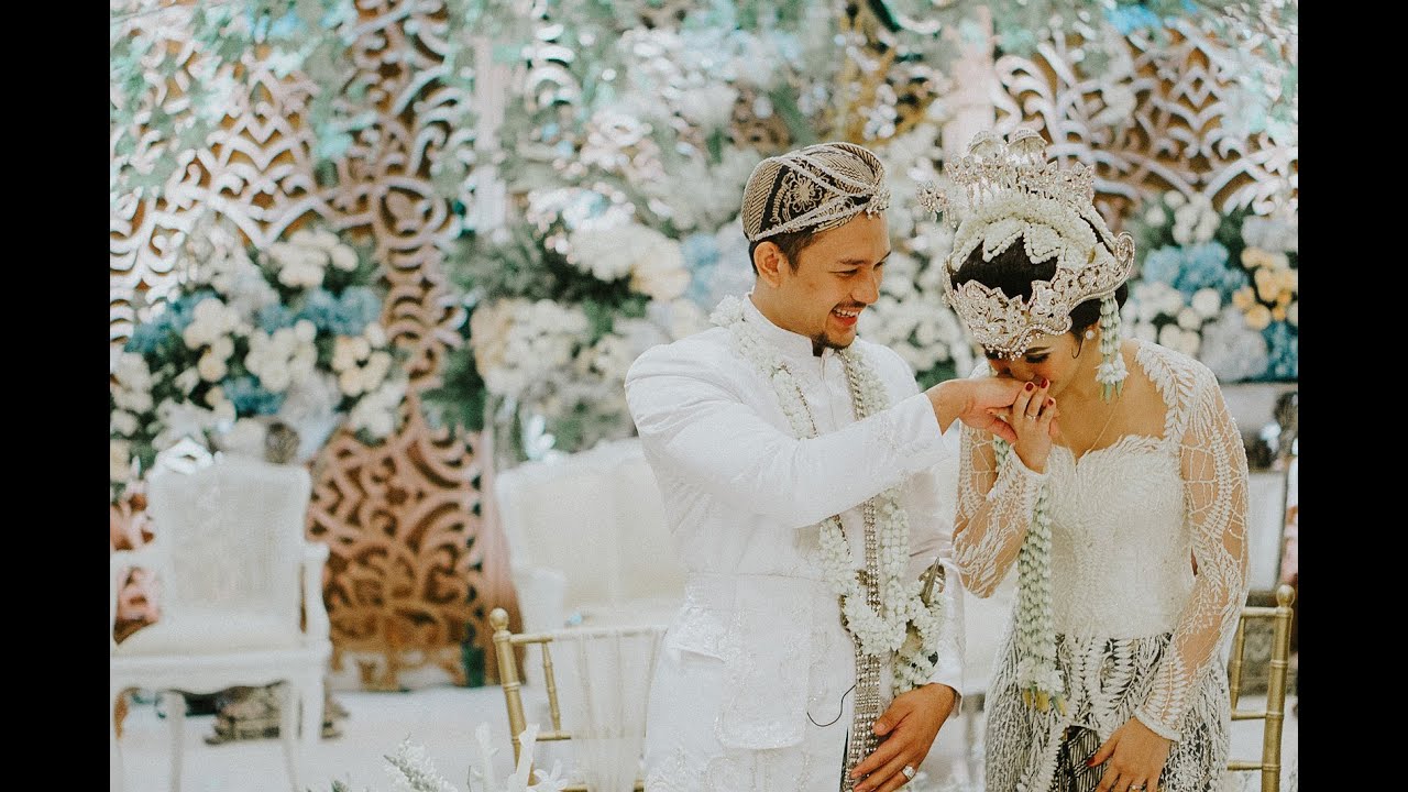 Reza & Indyra | Sundanese Wedding, Shangri-la Hotel Jakarta | Traditional Wedding Videography