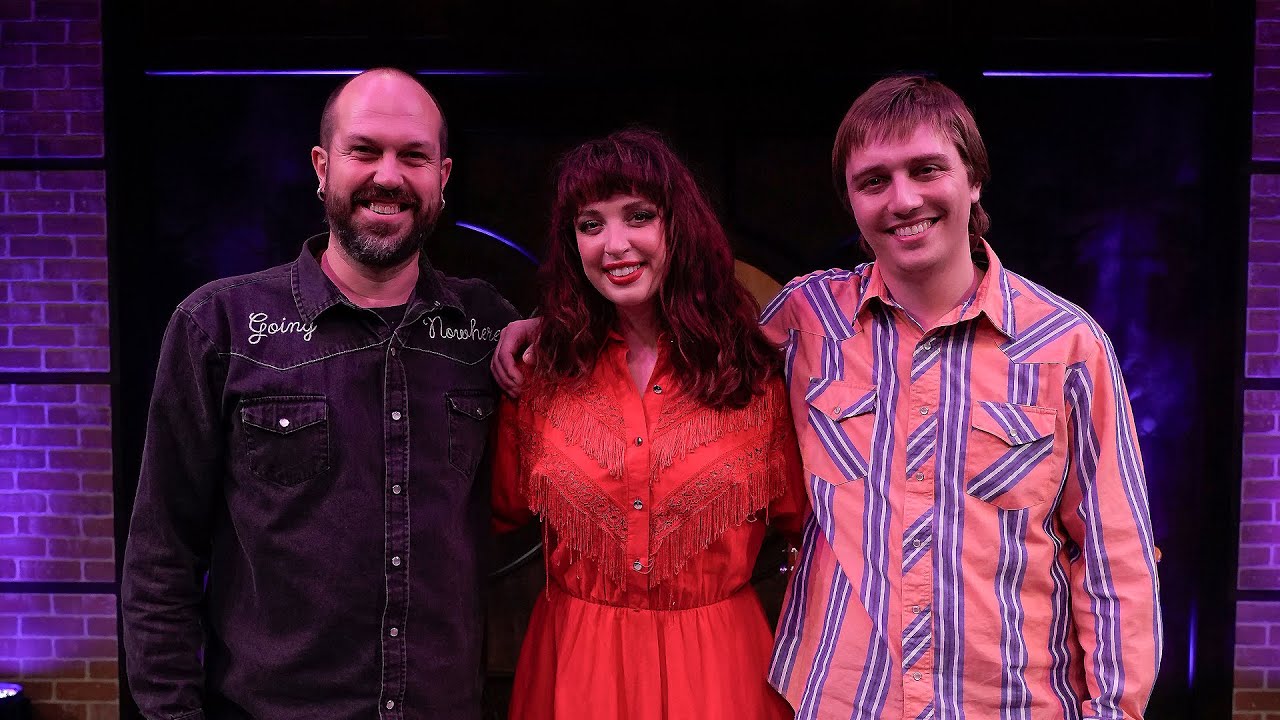 Elizabeth Moen | Studio 3 LIVE