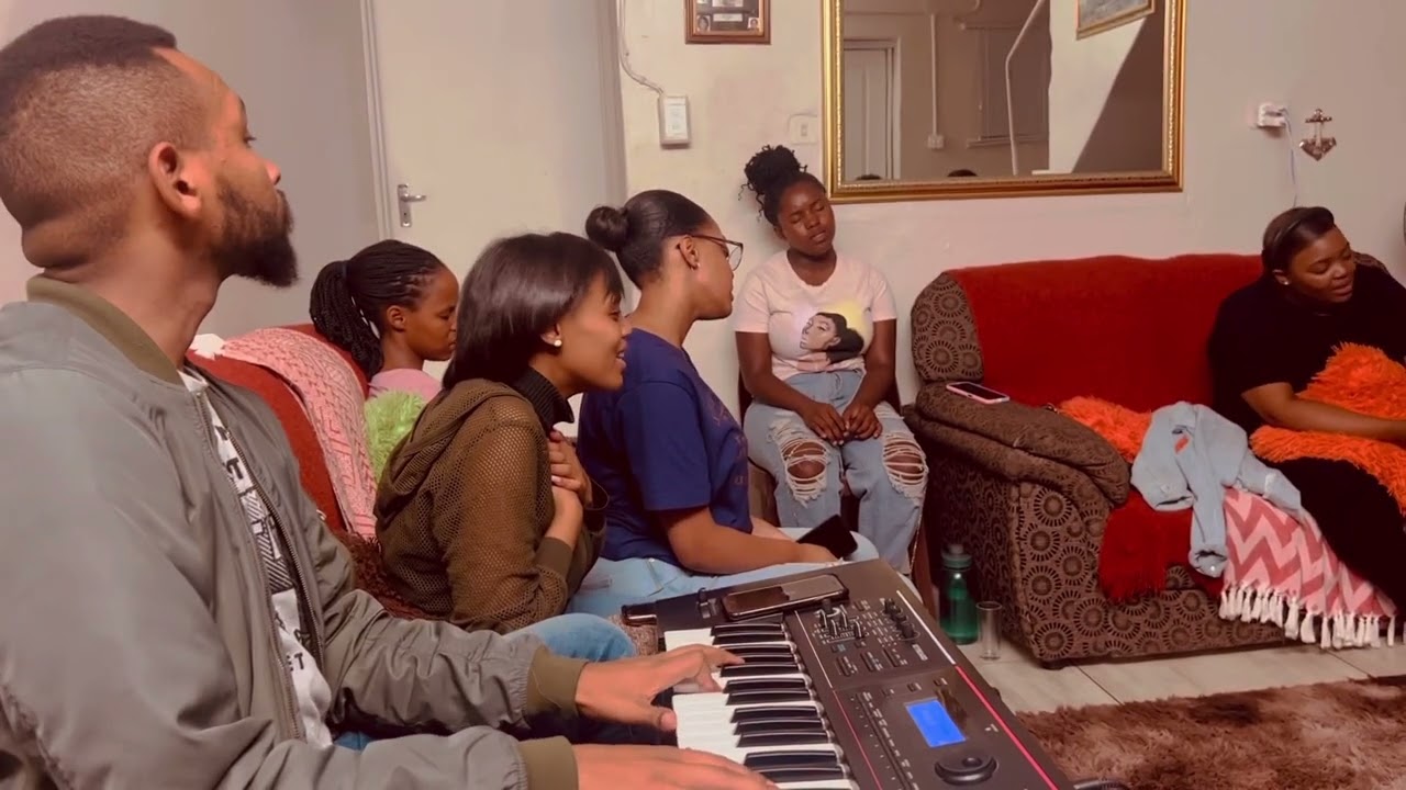 L&ecirc; alles op die Altaar