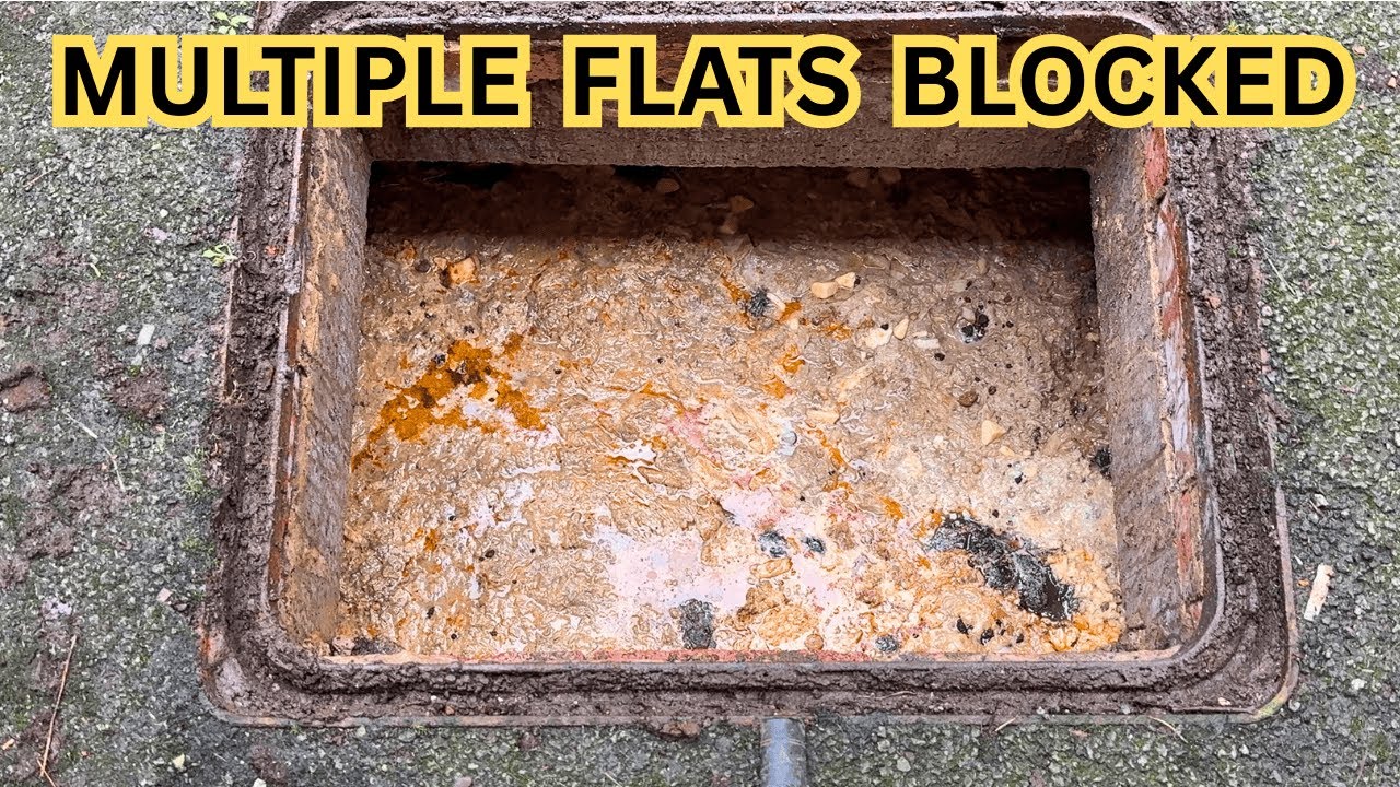 Multiple Flats Blocked - MASSIVE Manhole Clearance!!