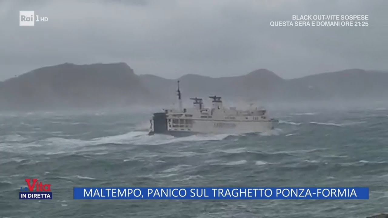 Maltempo, panico sul traghetto Ponza-Formia - La vita in diretta - 23/01/2023
