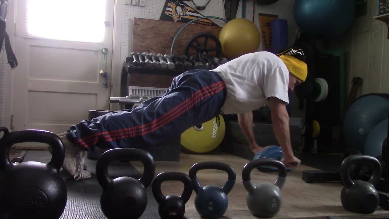 Abdominal Training With Ab Wheel: January 25, 2026