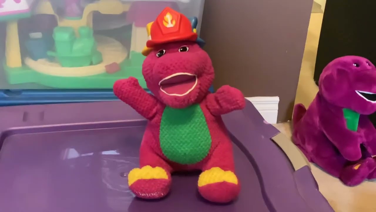 Silly Hats Barney By Fisher-Price 2001