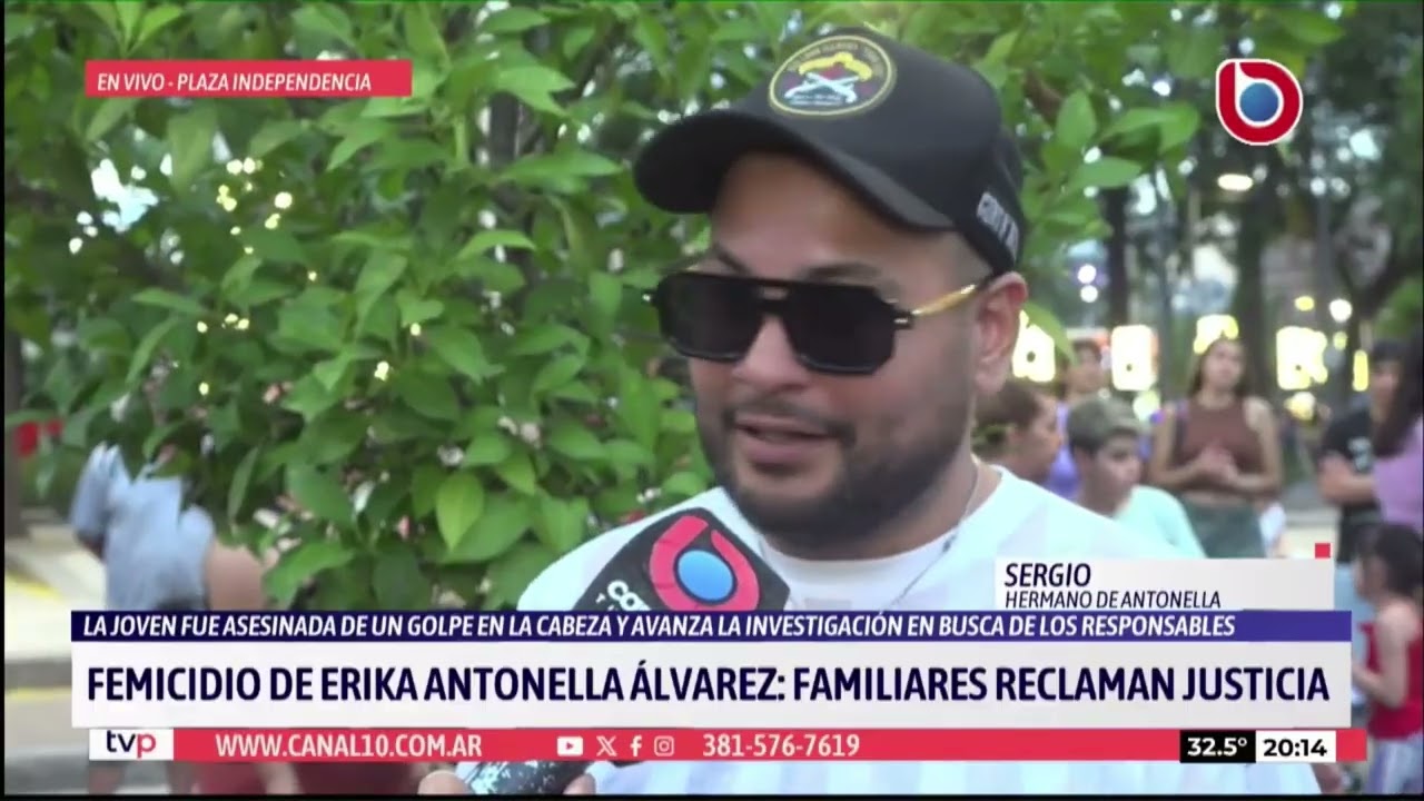 Piden justicia por Antonella Álvarez en Plaza Independencia