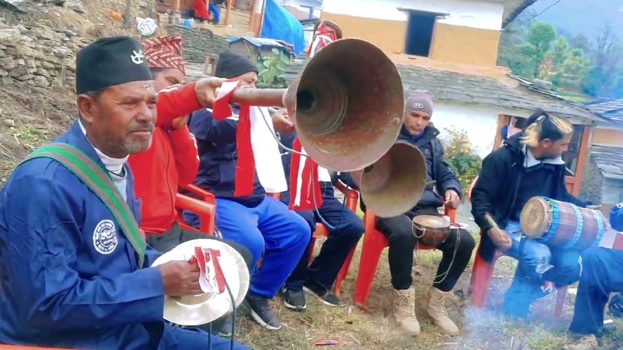 पात्लेखेत नौमति बाजा समूह म्याग्दी