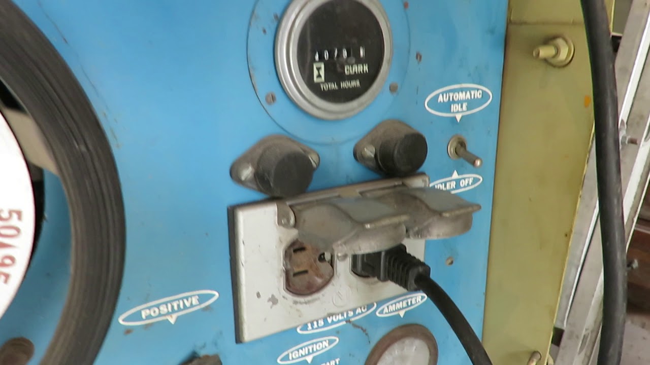 MVI 3213 Hobart GR-303 Welder/Generator