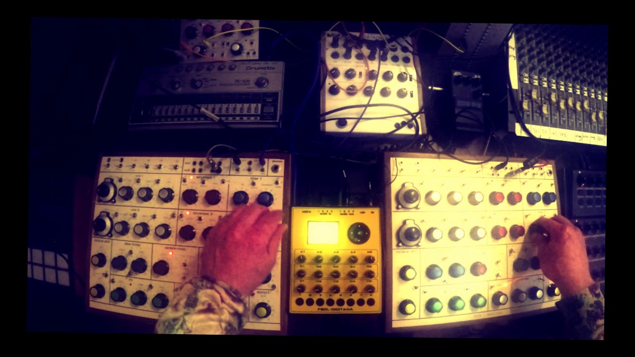 FSOL:DIGITANA SX-1 ( 6min LIVE jam )  2sx + Halia
