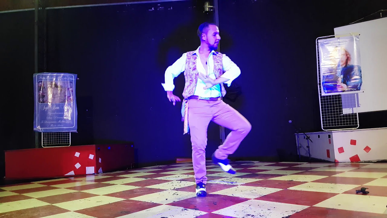 DANÇA CIGANA MASCULINA - SOLO