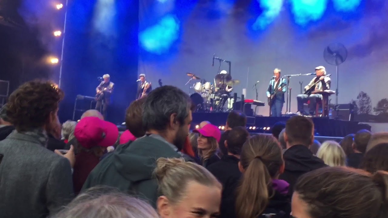 Kim Larsen Og Kjukken - Uma Na Na - Amfiscenen 2017 Kolding