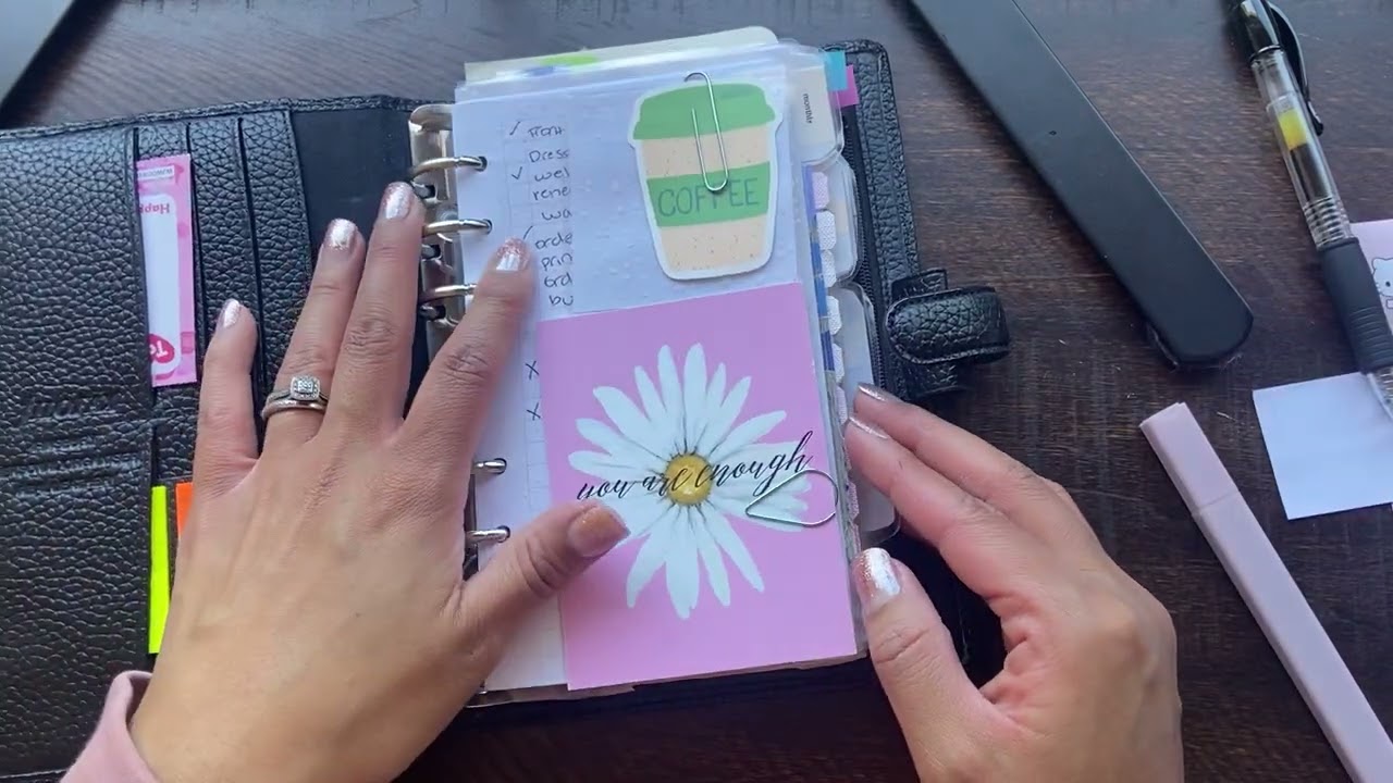 Filofax personal rings flip through