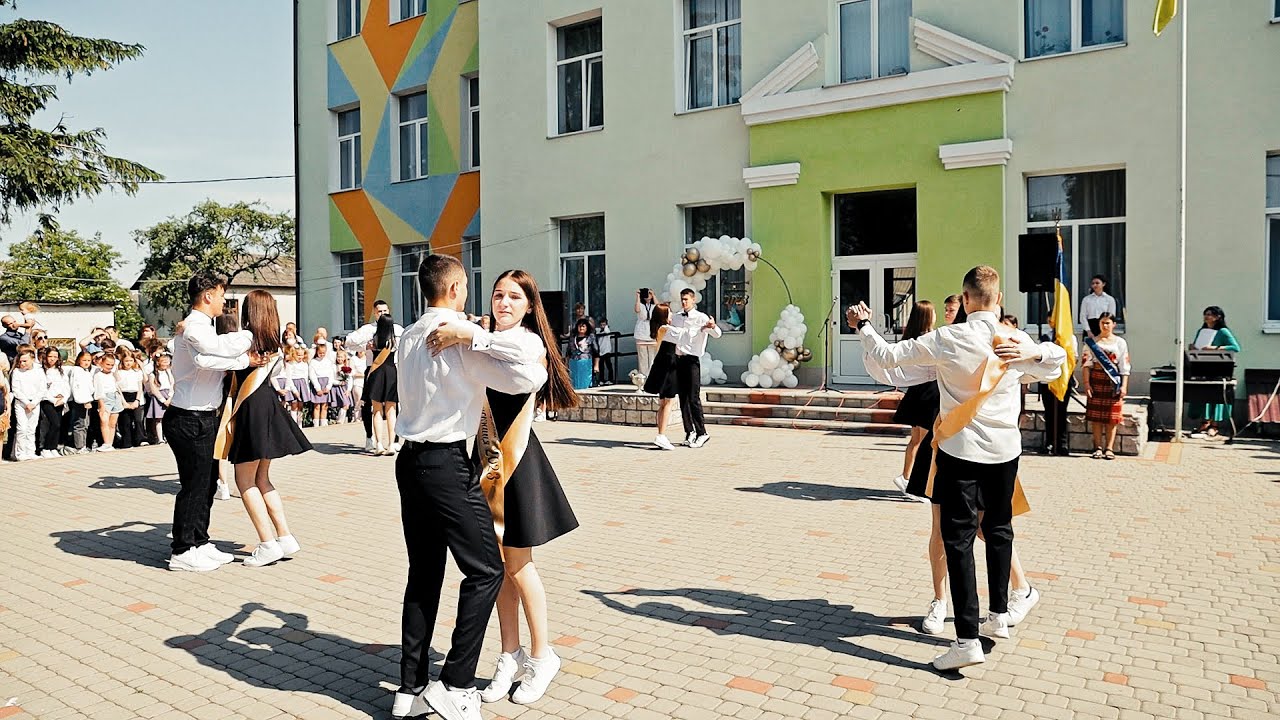 м.Хоростків.  Ліцей №2  Останній Шкільний Вальс.