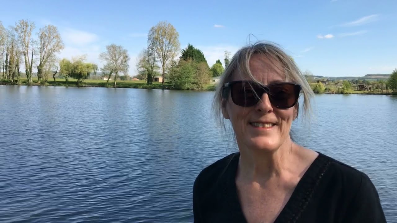 Angela give you a tour of our riverside garden at château caillac