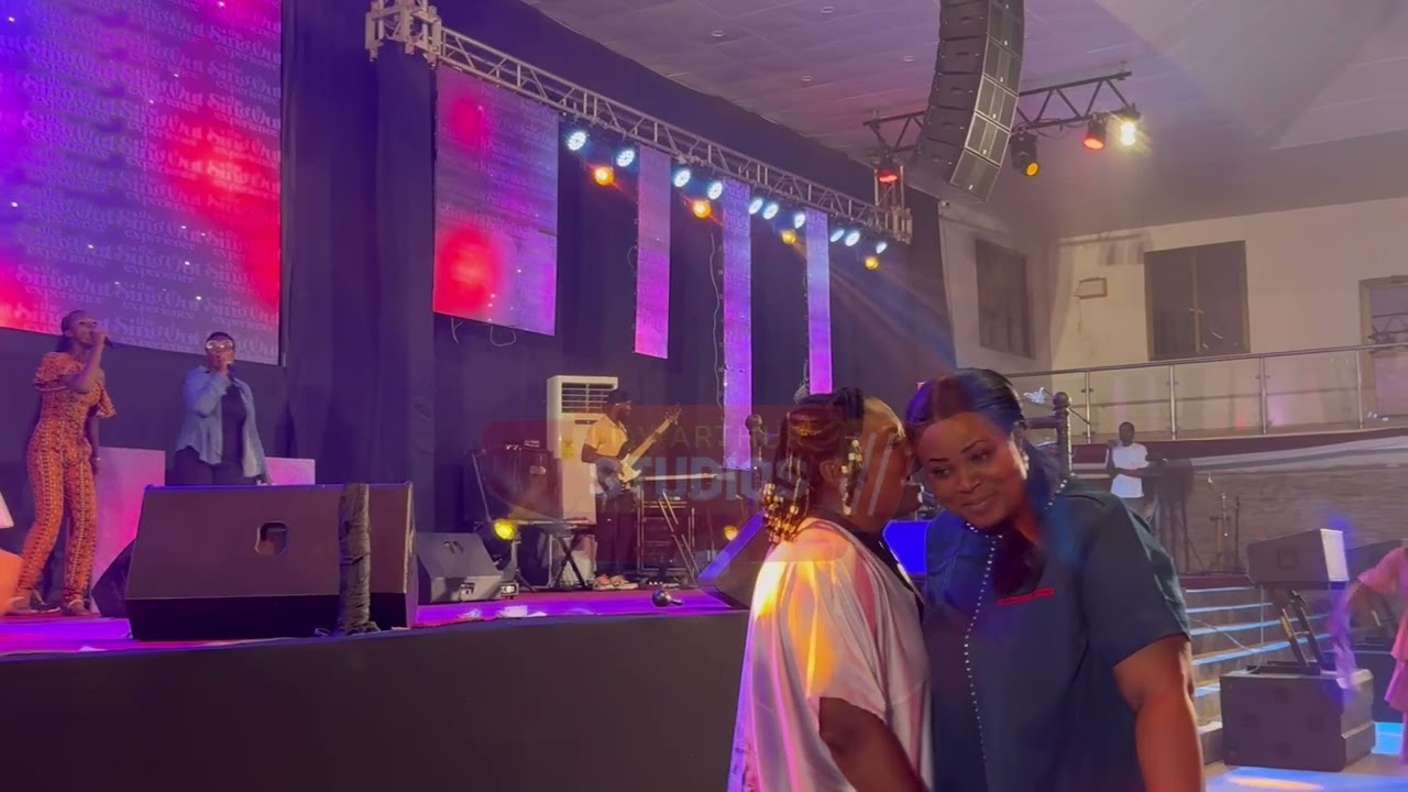 Woman of Fire 🔥 Ministrel Vivian Annan Ministration @ The Sing Out Experience 2024 Takoradi