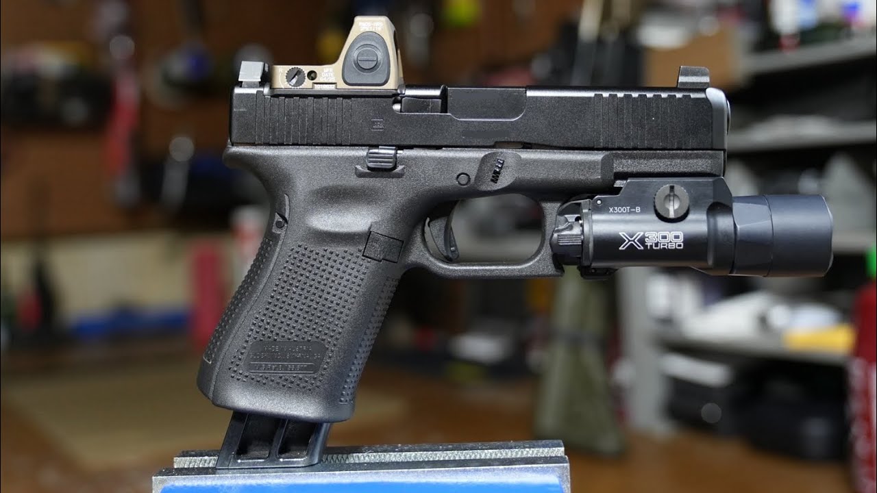 Trijicon HRS RM06 vs Civilian RMR RM06 - What’s the difference?