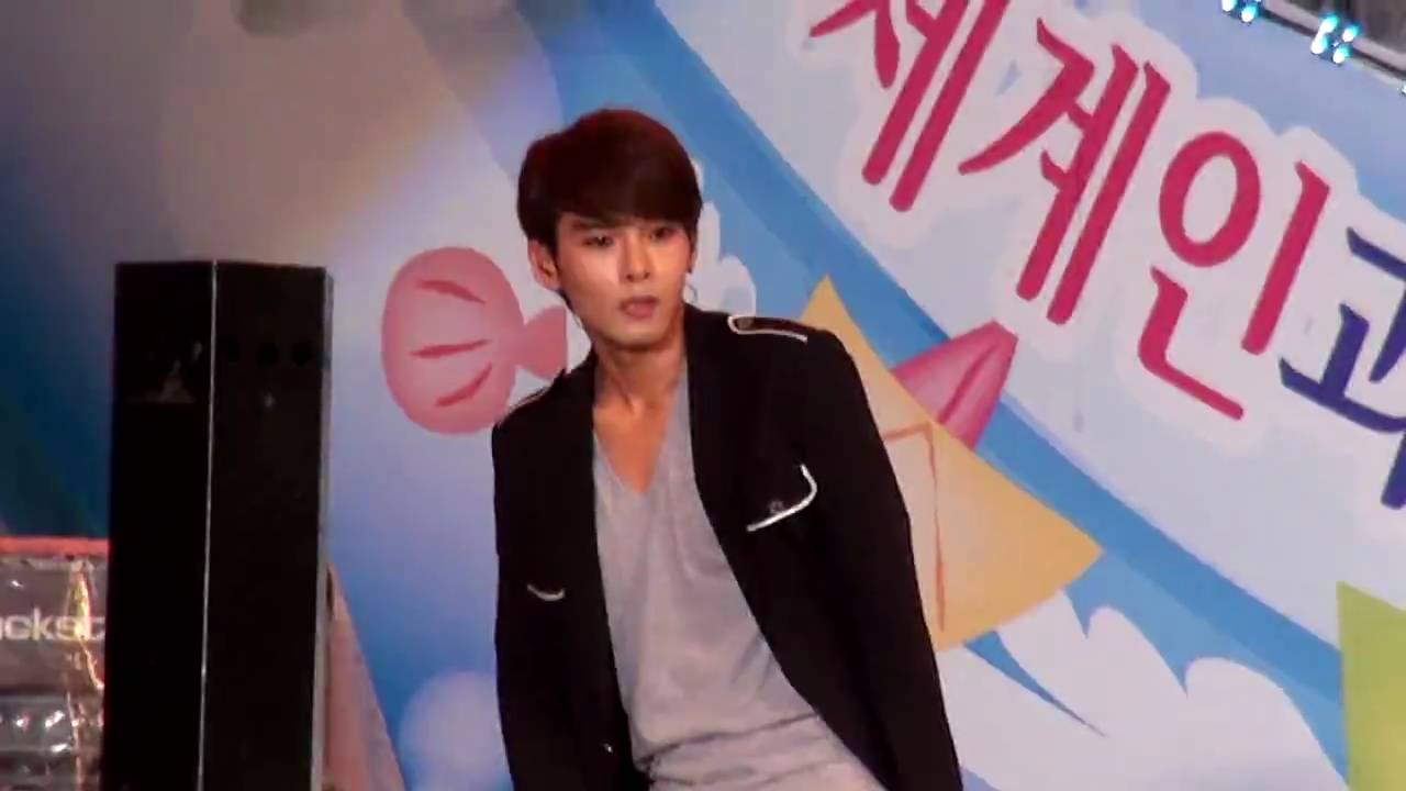 Ryeowook_20100717_Boryeong Mud Festival_BONAMANA