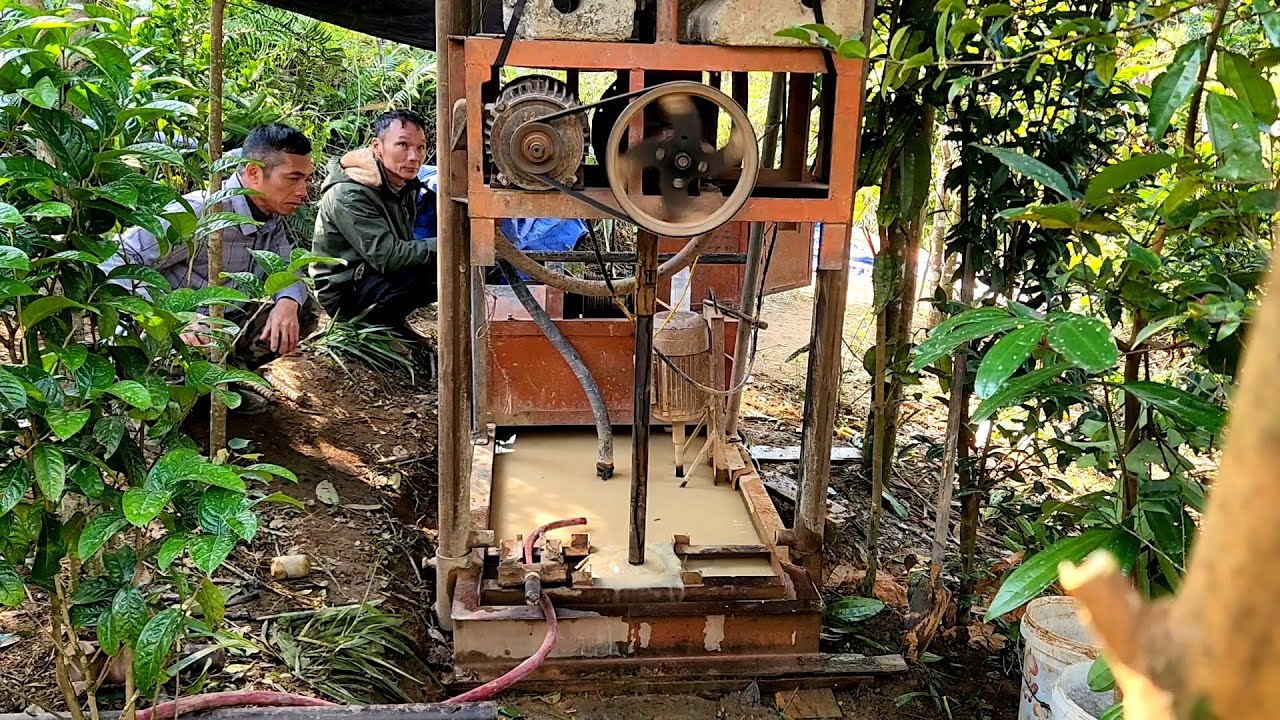 Drill a 20 meter deep well to get water to irrigate vegetables and blankets