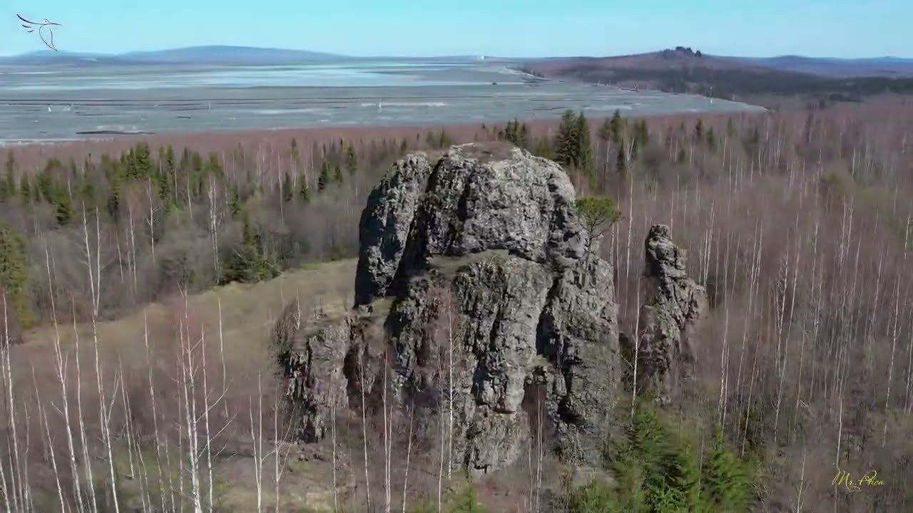 камень Жуков и Луковая. Вид с дрона.